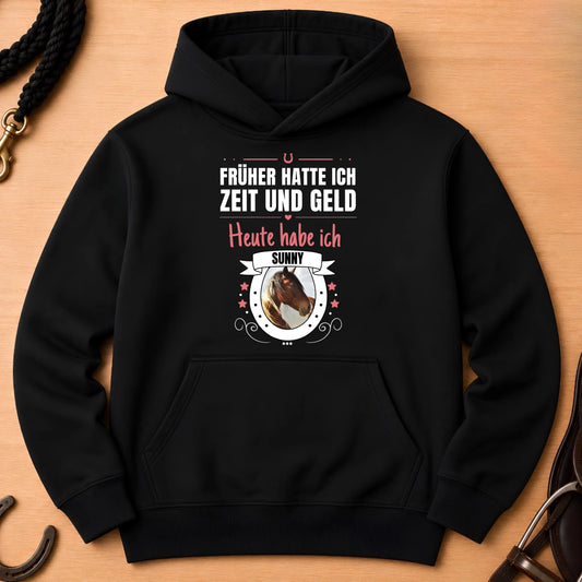 1080x1080px hOODIE PFERD FRONTMockup 